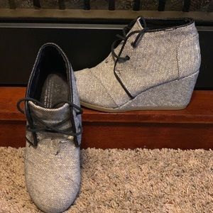 Sparkly toms wedges size 6